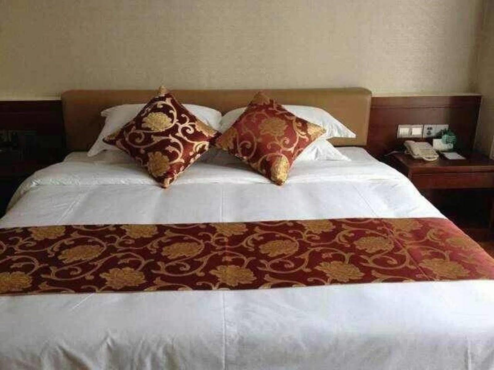 The Century Hotel Zhongshan  Exterior foto